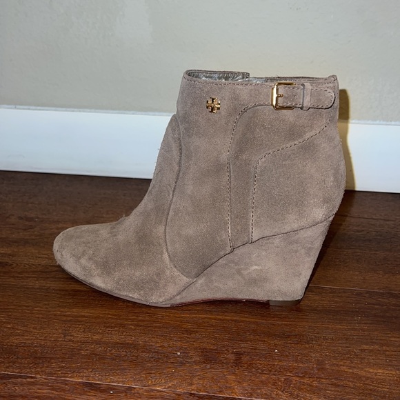 Tory Burch Suede Milan Wedges - Picture 5 of 10